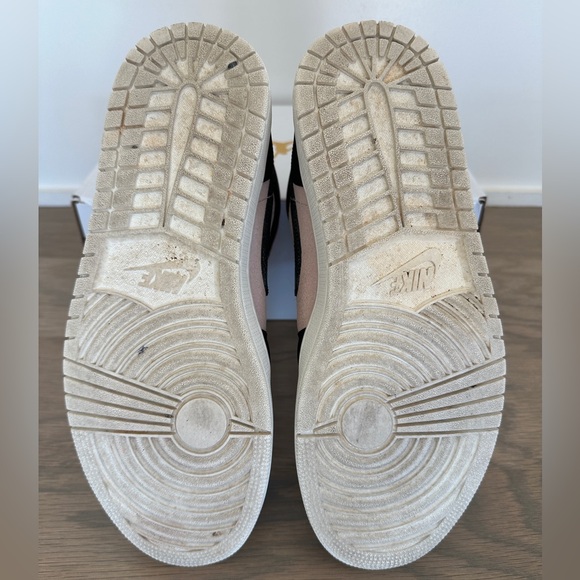 Women’s Nike Air Jordan’s Mid 1 Size 10.5 Canyon Rust - Picture 7 of 9